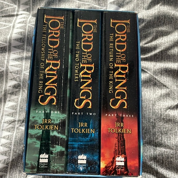 Lord of the Rings Trilogy soft cover box set - Picture 1 of 4